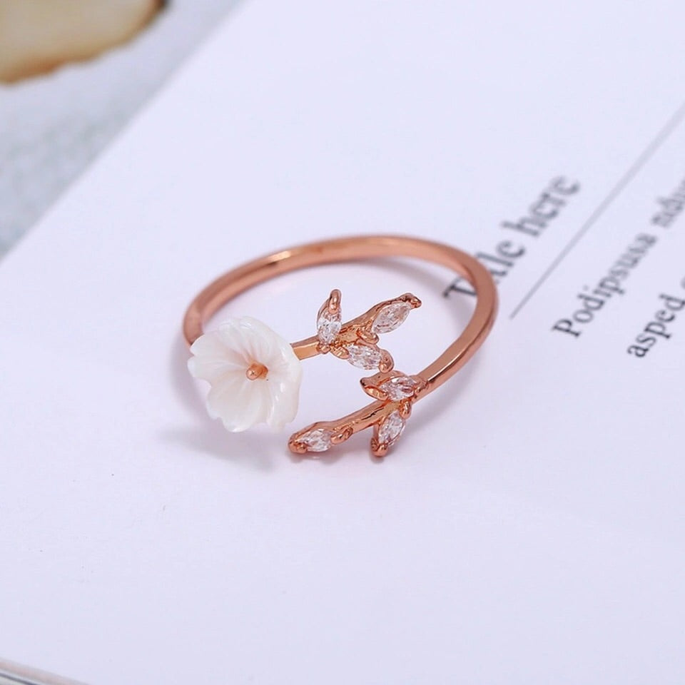 Shell Flower Ring - Misty and Molly