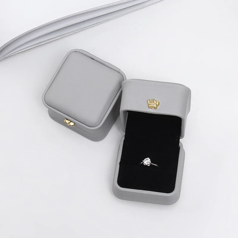 Crown Ring Gift Box - Misty and Molly