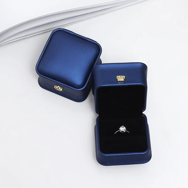Crown Ring Gift Box - Misty and Molly