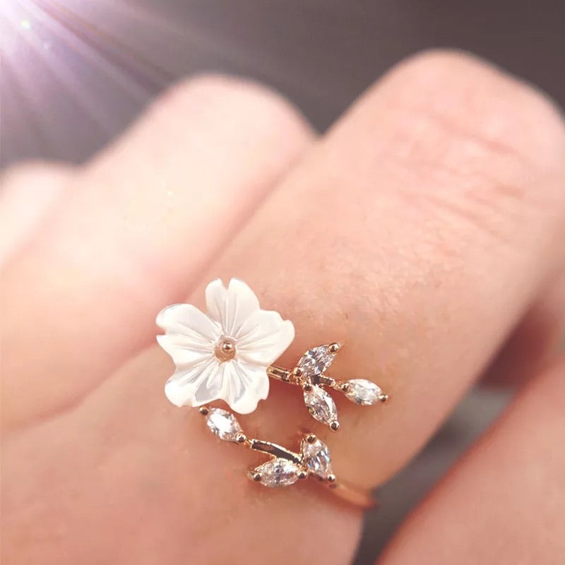 Shell Flower Ring - Misty and Molly