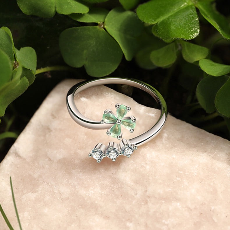 Lucky Clover Resizable Silver Rings - Misty and Molly