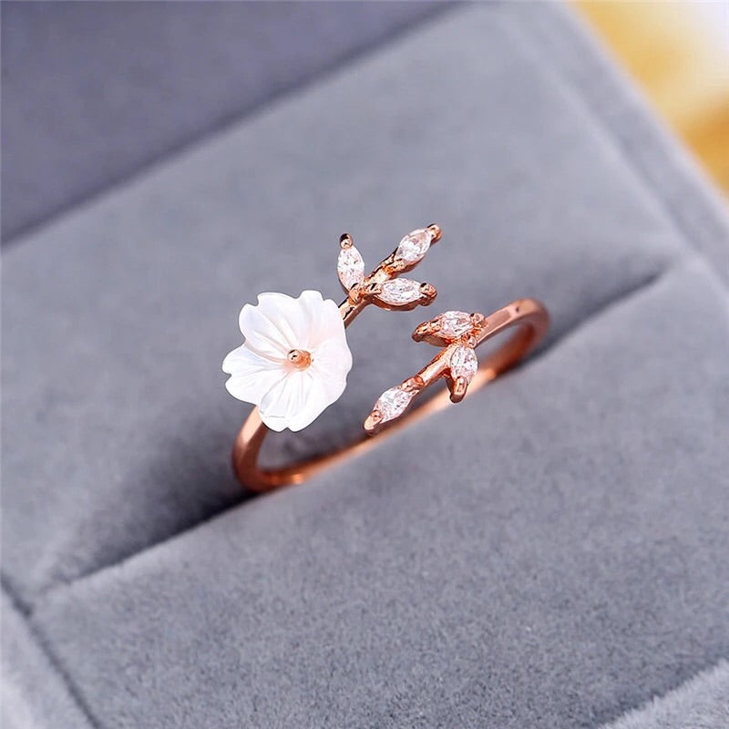 Shell Flower Ring - Misty and Molly